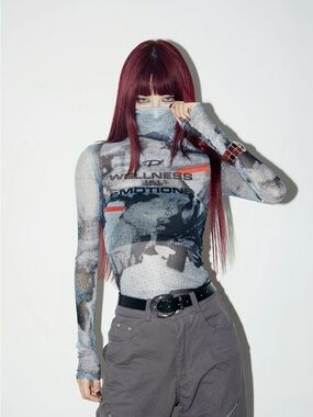 Slim Fit Graphic Turtleneck Long Sleeve Top - Gray